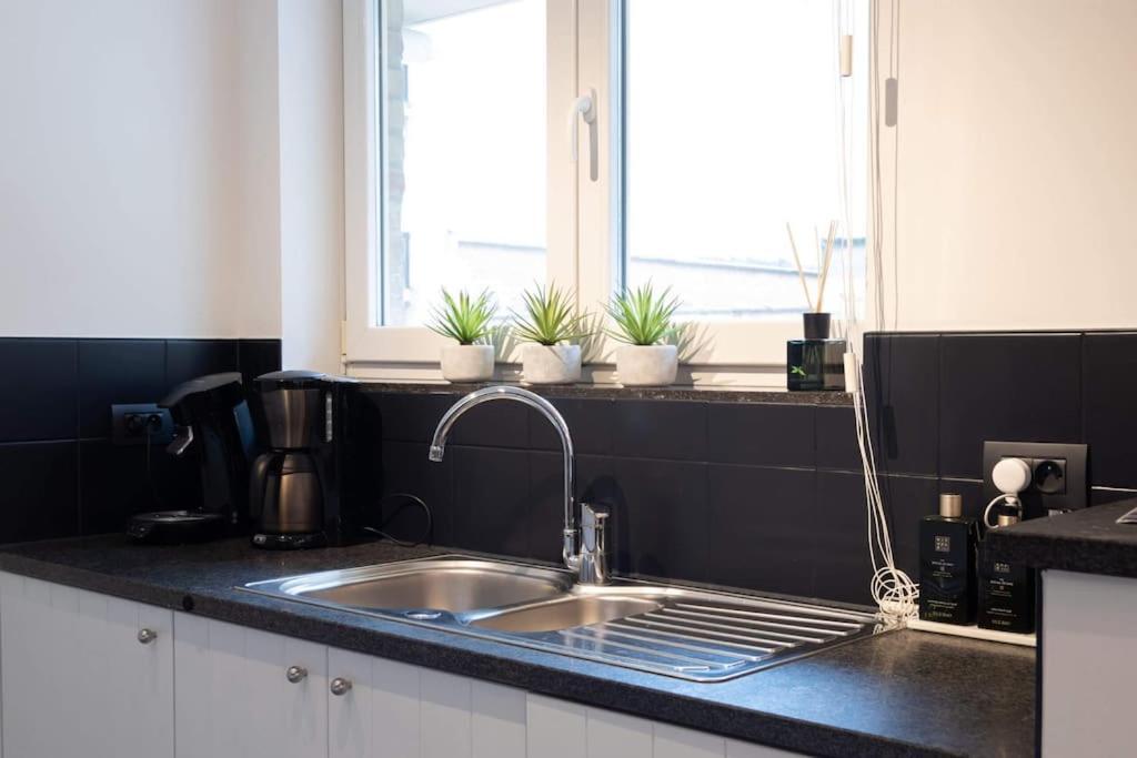 A Bien Venue - Modern Appartement, 50M Van Zee Кноке-Хайст Екстериор снимка